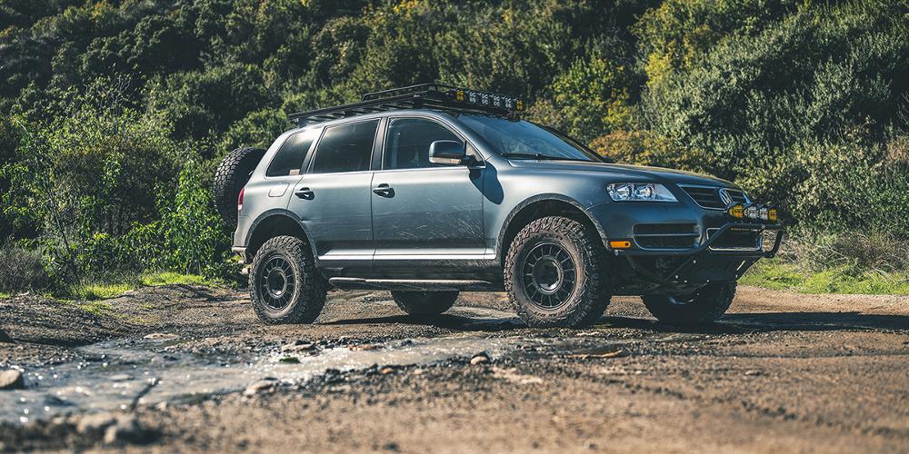 Volvo Toureg Black Rhino Voll